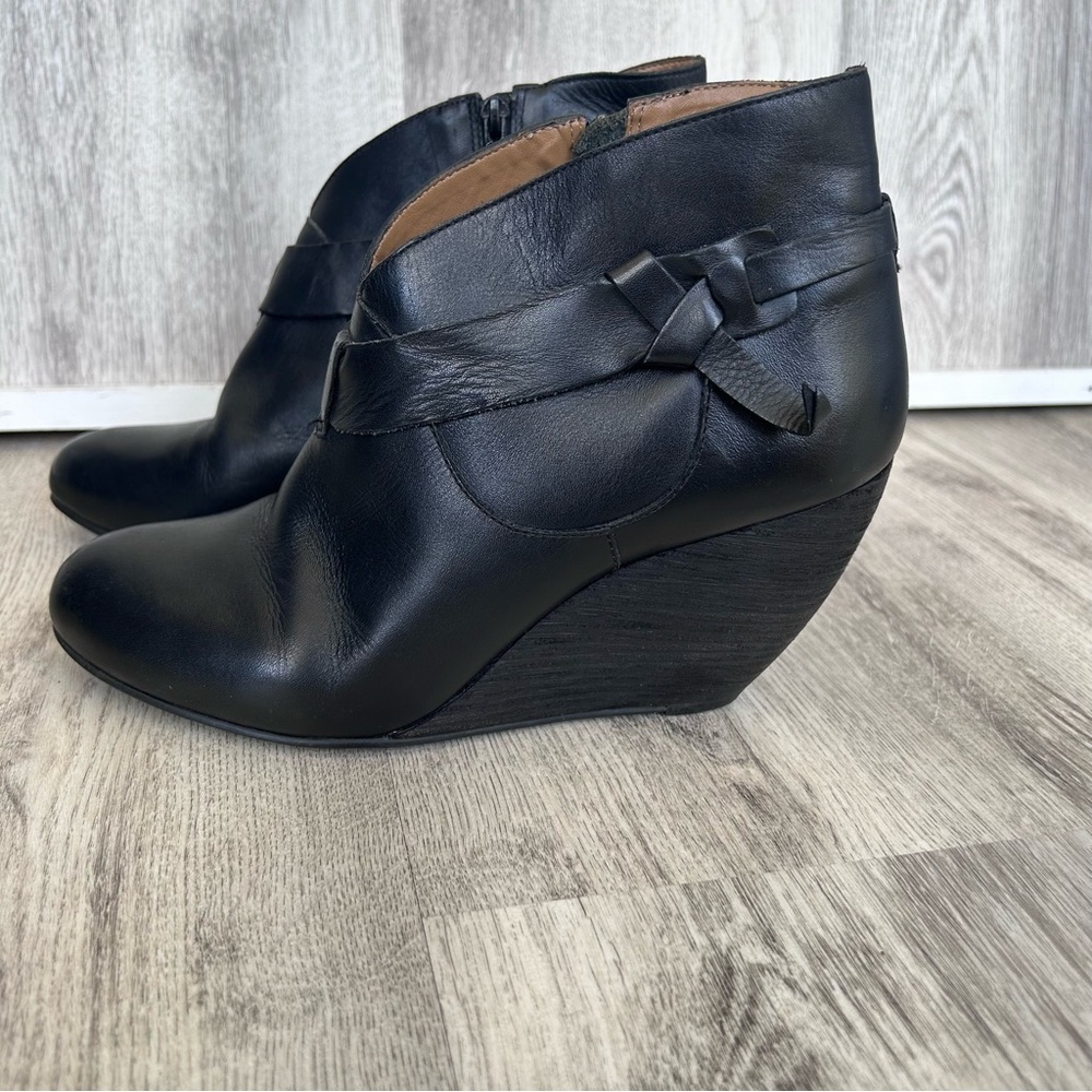 Anthropologie Leather Ankle Booties Heels Women's Size 9 Black Schuler & Sons